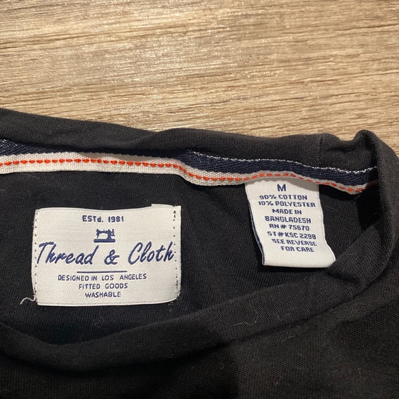 Thread & Cloth Pocket Tee - Picture 2 of 4